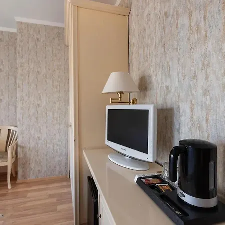Hotel See-hotel Seeschau - Direkt Am Bodenseeufer 4*