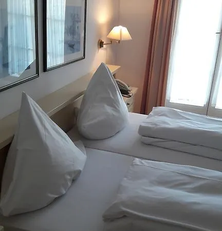 See-hotel Seeschau - Direkt Am Bodenseeufer Szálloda 4*